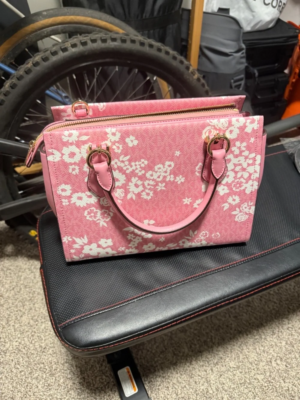Marilyn Medium Printed Signature Logo Satchel